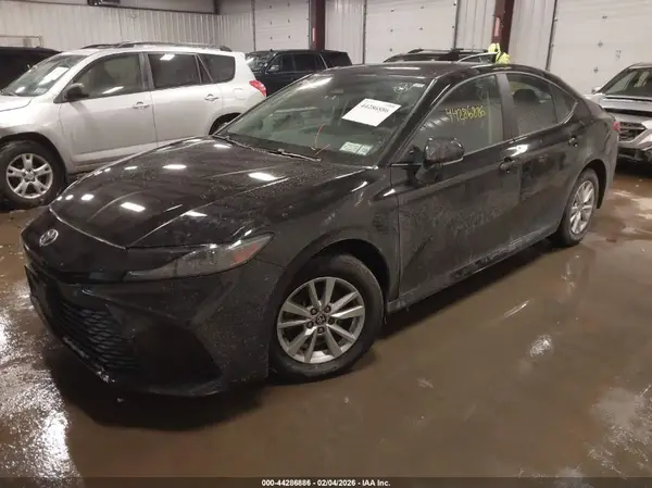 4T1DAACK7SU537778 2025 TOYOTA CAMRY - Image 2