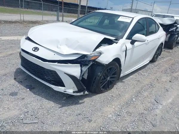 4T1DAACK7SU549865 2025 TOYOTA CAMRY - Image 2