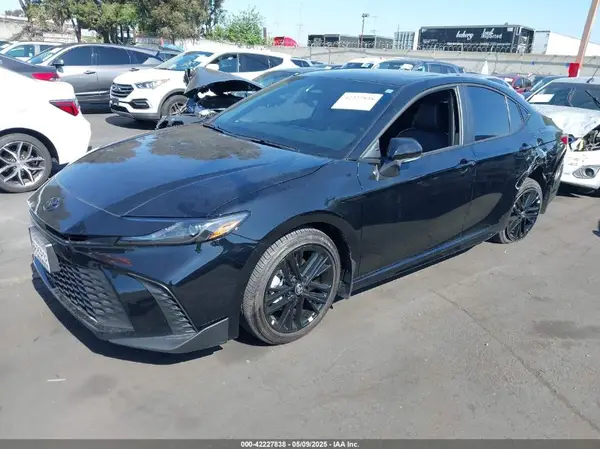 4T1DAACK7SU557142 2025 TOYOTA CAMRY - Image 2