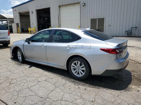 4T1DAACK7SU570604 2025 TOYOTA CAMRY - Image 2