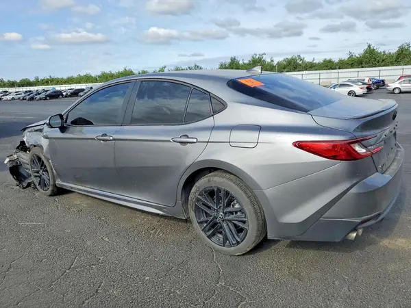 4T1DAACK7SU576001 2025 TOYOTA CAMRY - Image 2