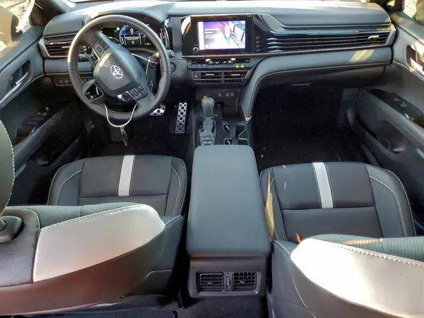 4T1DAACK7SU581182 2025 TOYOTA CAMRY - Image 8