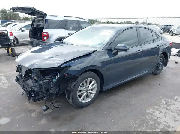 4T1DAACK7SU586138 2025 TOYOTA CAMRY - Image 2