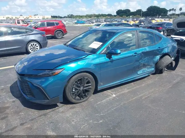 4T1DAACK7SU586785 2025 TOYOTA CAMRY - Image 2