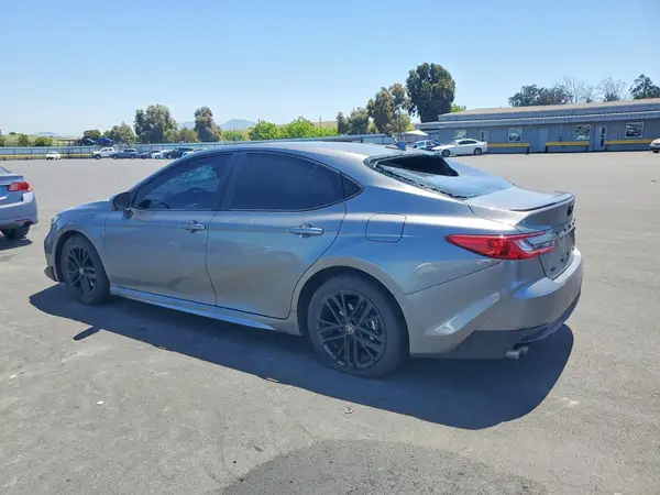 4T1DAACK7SU592294 2025 TOYOTA CAMRY - Image 2