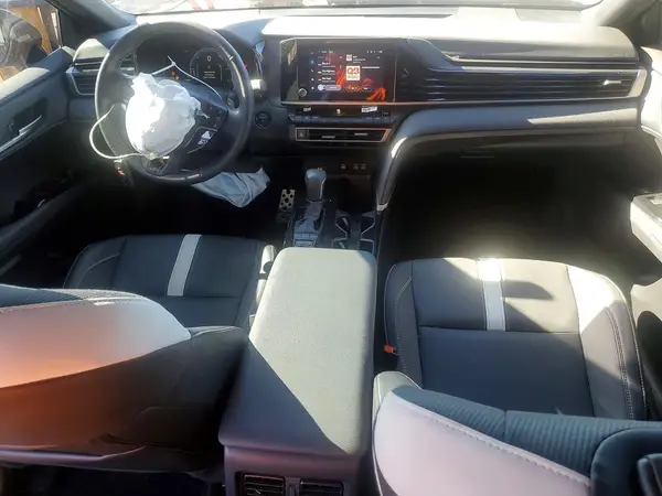 4T1DAACK7SU599908 2025 TOYOTA CAMRY - Image 8