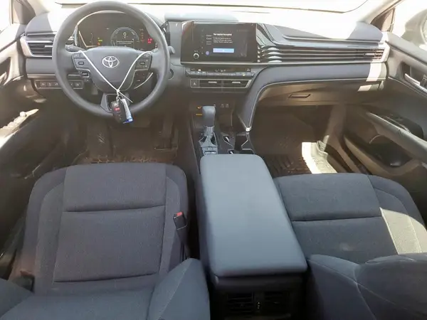 4T1DAACK7SU600300 2025 TOYOTA CAMRY - Image 8