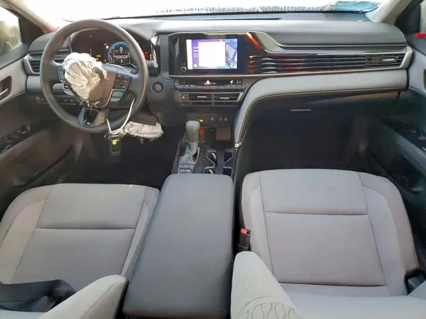 4T1DAACK7SU609546 2025 TOYOTA CAMRY - Image 8