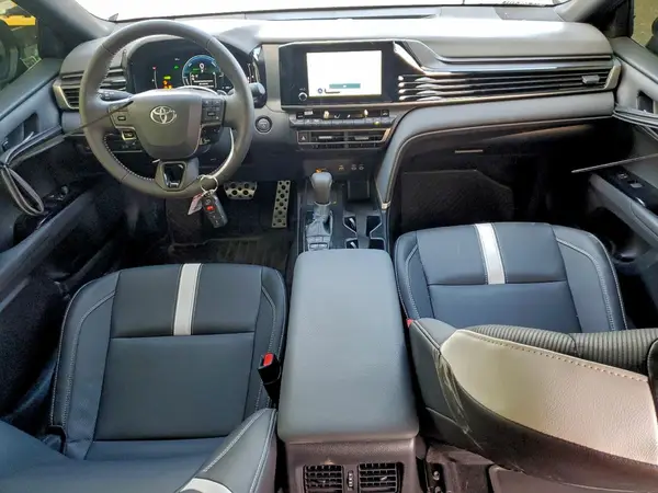 4T1DAACK7SU639260 2025 TOYOTA CAMRY - Image 8
