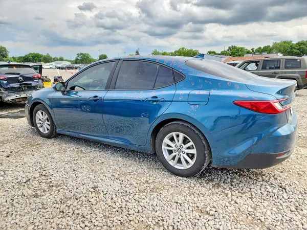 4T1DAACK7SU647505 2025 TOYOTA CAMRY - Image 2