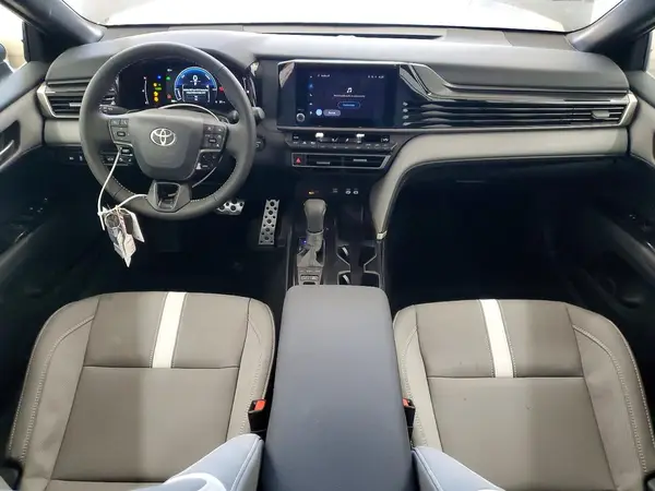 4T1DAACK7TU675905 2026 TOYOTA CAMRY - Image 8