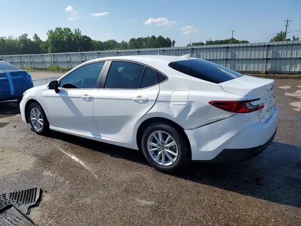 4T1DAACK7TU727873 2026 TOYOTA CAMRY - Image 2