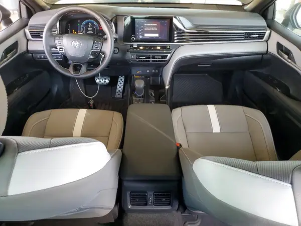 4T1DAACK7TU733835 2026 TOYOTA CAMRY - Image 8