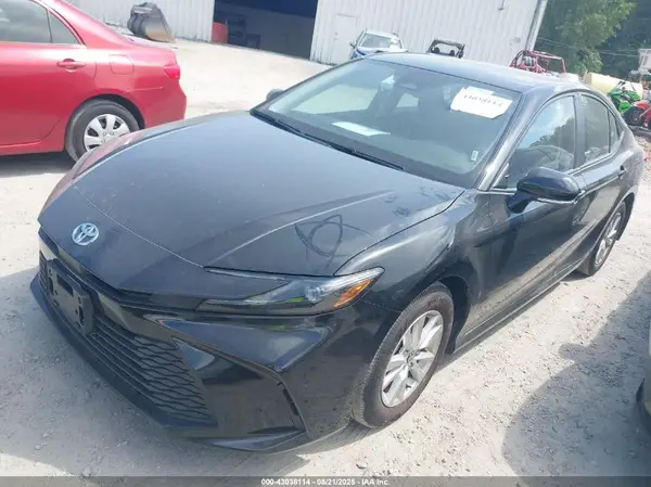 4T1DAACK8SU004256 2025 TOYOTA CAMRY - Image 2