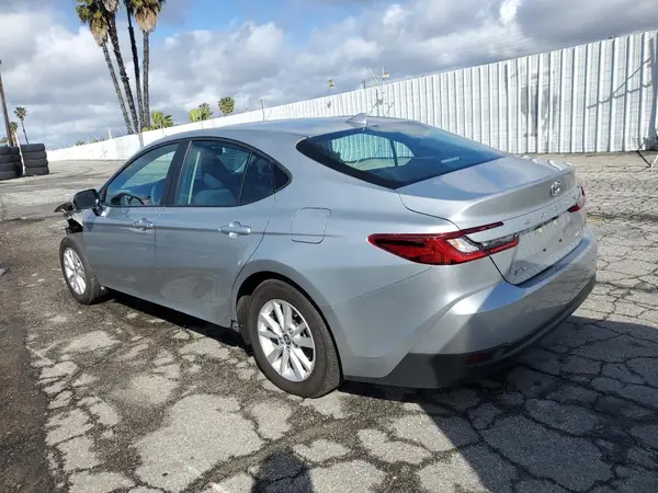 4T1DAACK8SU007349 2025 TOYOTA CAMRY - Image 2
