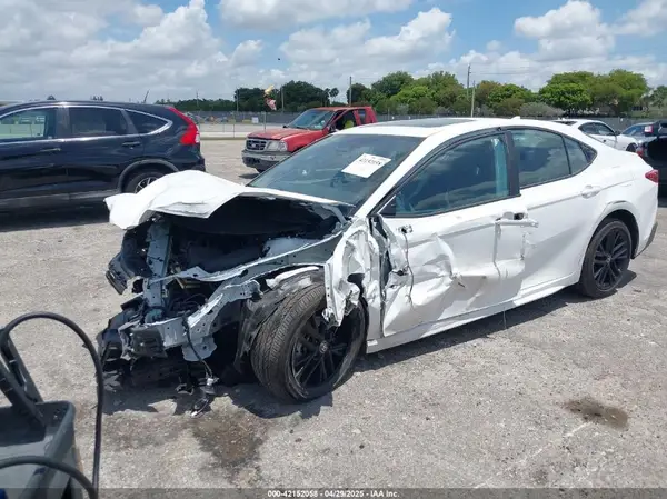4T1DAACK8SU008033 2025 TOYOTA CAMRY - Image 2