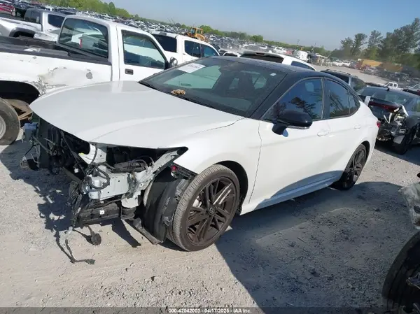 4T1DAACK8SU018044 2025 TOYOTA CAMRY - Image 2