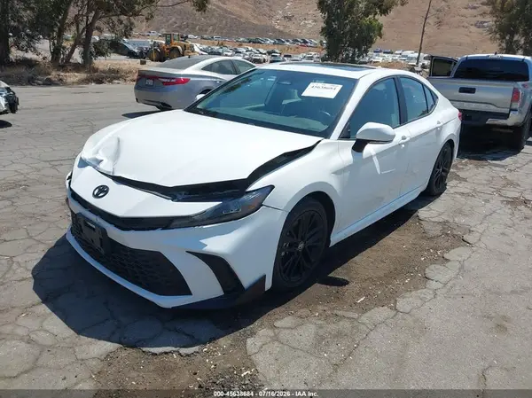 4T1DAACK8SU028203 2025 TOYOTA CAMRY - Image 2