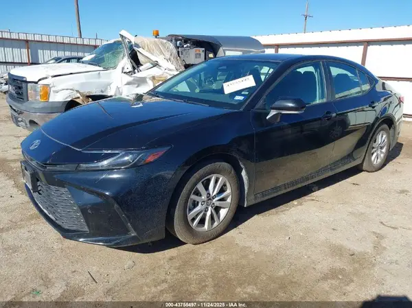 4T1DAACK8SU032624 2025 TOYOTA CAMRY - Image 2