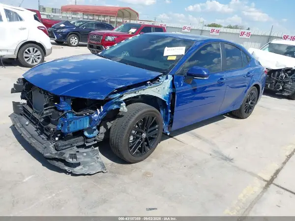 4T1DAACK8SU034776 2025 TOYOTA CAMRY - Image 2