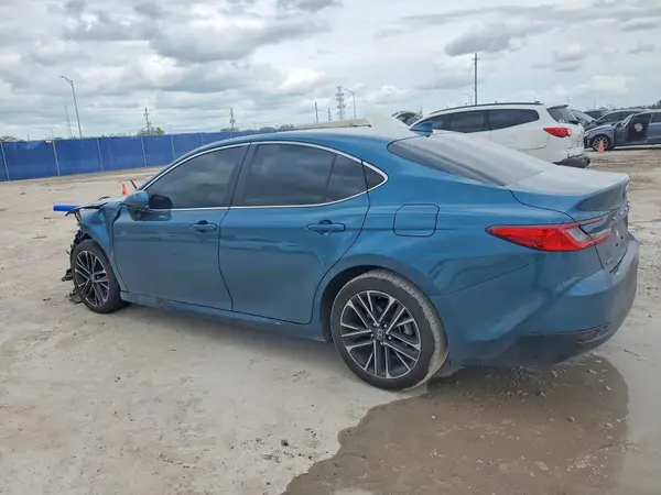 4T1DAACK8SU037726 2025 TOYOTA CAMRY - Image 2