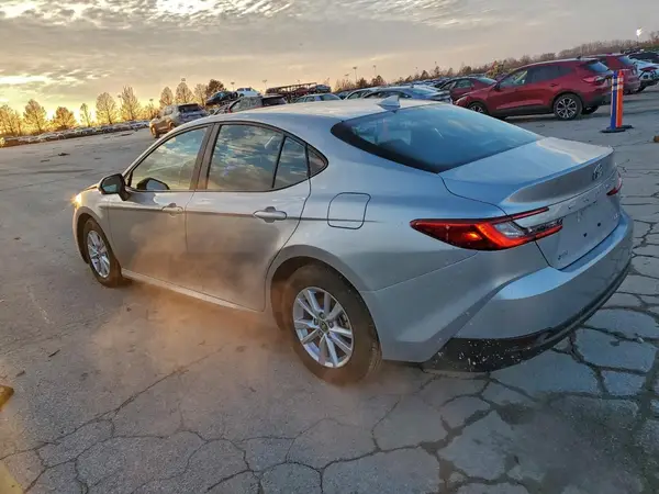 4T1DAACK8SU061637 2025 TOYOTA CAMRY - Image 2