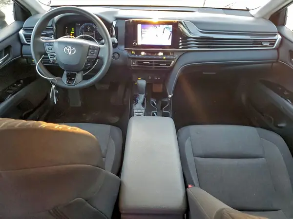 4T1DAACK8SU061637 2025 TOYOTA CAMRY - Image 8