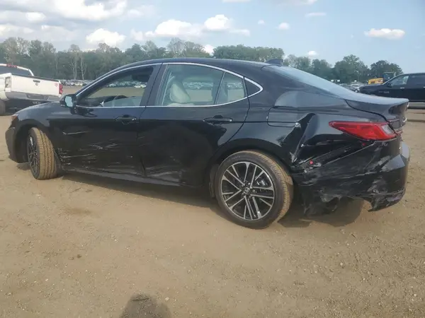 4T1DAACK8SU067132 2025 TOYOTA CAMRY - Image 2