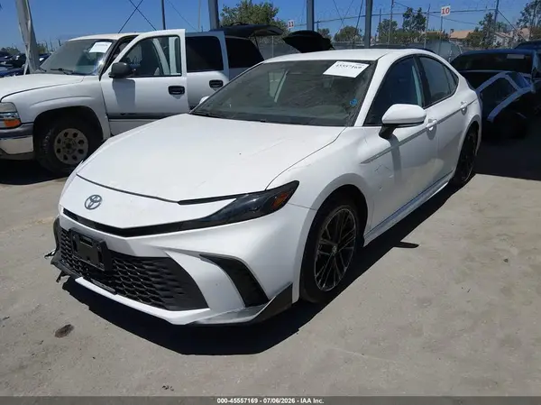 4T1DAACK8SU067972 2025 TOYOTA CAMRY - Image 2