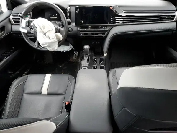 4T1DAACK8SU068314 2025 TOYOTA CAMRY - Image 8