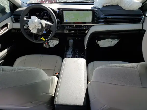 4T1DAACK8SU068409 2025 TOYOTA CAMRY - Image 8