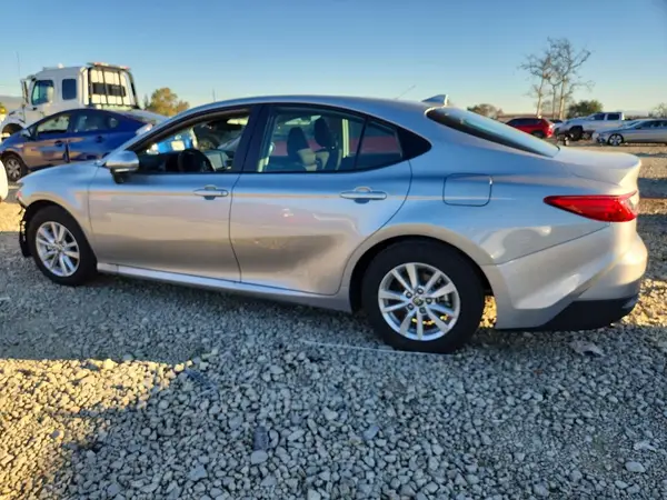 4T1DAACK8SU069253 2025 TOYOTA CAMRY - Image 2