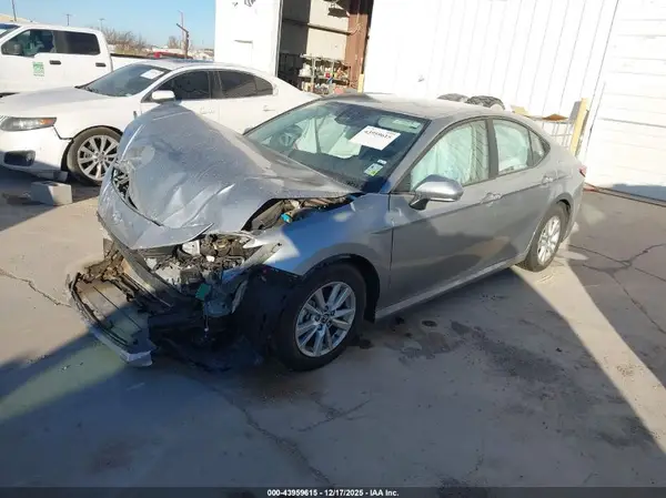 4T1DAACK8SU070421 2025 TOYOTA CAMRY - Image 2