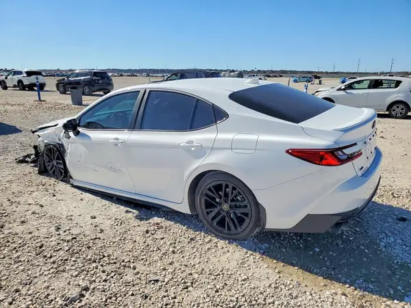 4T1DAACK8SU072637 2025 TOYOTA CAMRY - Image 2