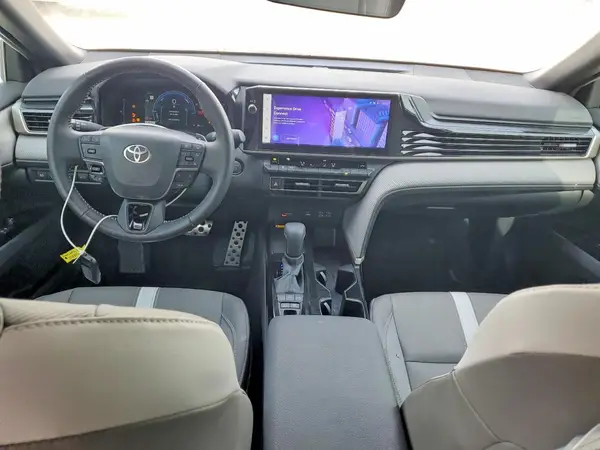 4T1DAACK8SU072637 2025 TOYOTA CAMRY - Image 8