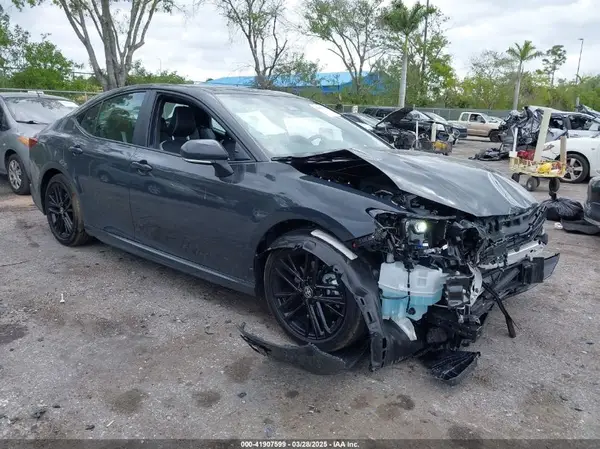 4T1DAACK8SU073819 2025 TOYOTA CAMRY - Image 1
