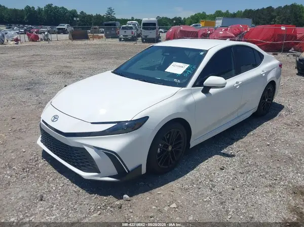 4T1DAACK8SU075358 2025 TOYOTA CAMRY - Image 2