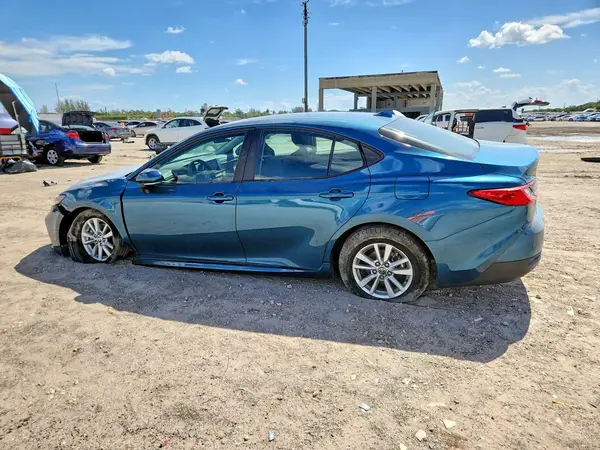 4T1DAACK8SU083301 2025 TOYOTA CAMRY - Image 2
