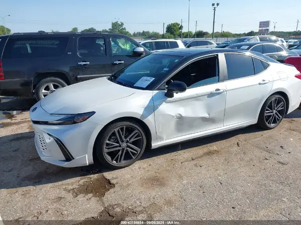 4T1DAACK8SU085405 2025 TOYOTA CAMRY - Image 2