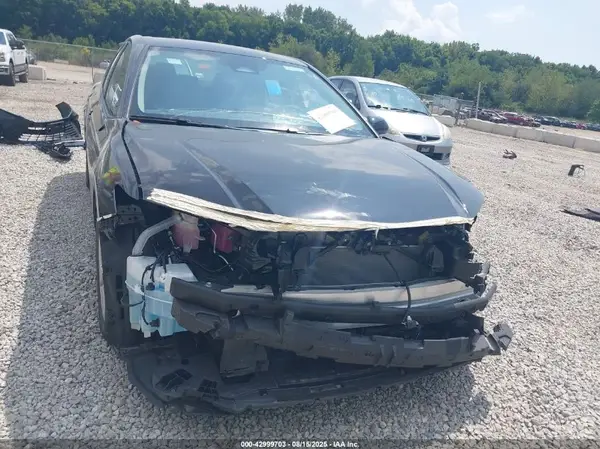 2025 TOYOTA CAMRY auction photo 6