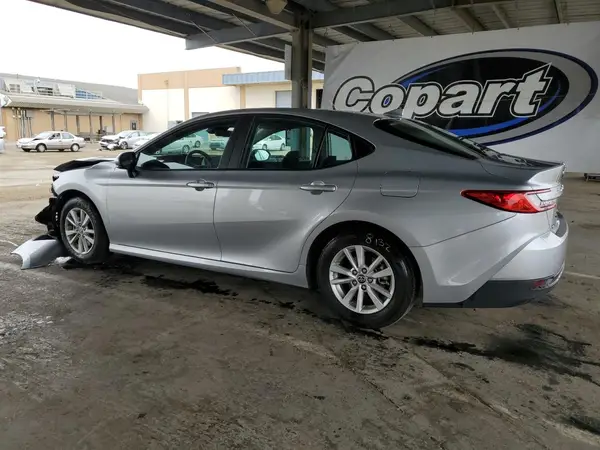 4T1DAACK8SU091284 2025 TOYOTA CAMRY - Image 2