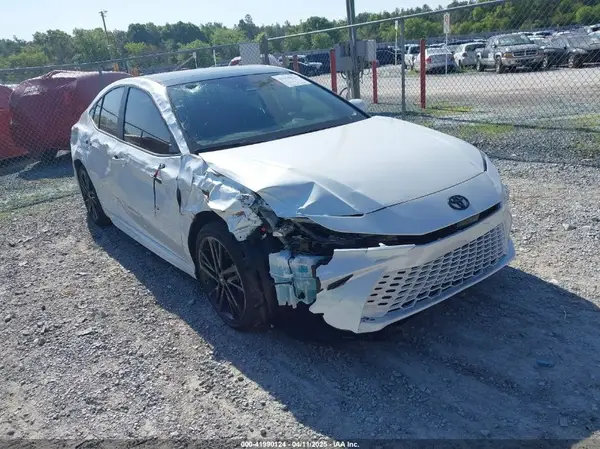 4T1DAACK8SU092838 2025 TOYOTA CAMRY - Image 1