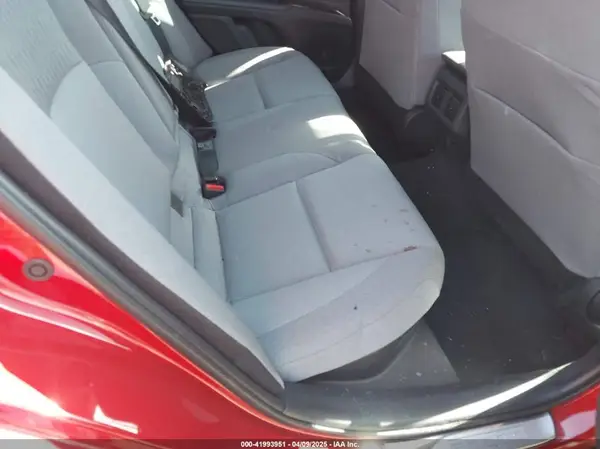 4T1DAACK8SU098252 2025 TOYOTA CAMRY - Image 8