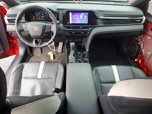 4T1DAACK8SU098851 2025 TOYOTA CAMRY - Image 8