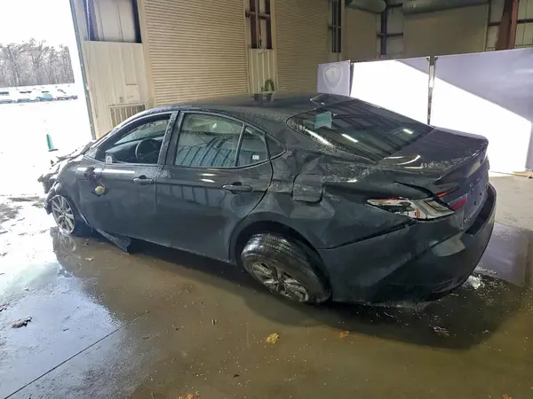 4T1DAACK8SU099899 2025 TOYOTA CAMRY - Image 2