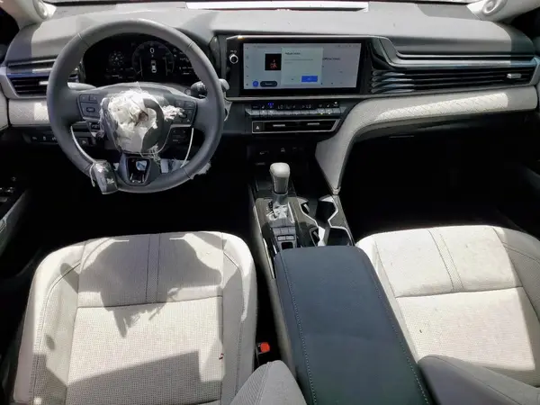 4T1DAACK8SU100176 2025 TOYOTA CAMRY - Image 8