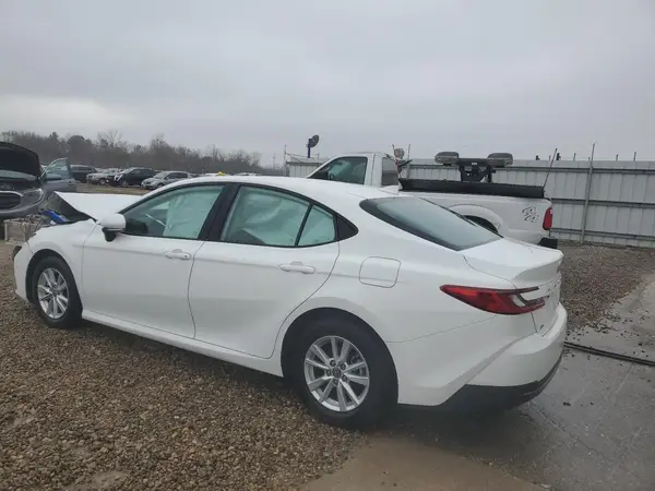 4T1DAACK8SU101070 2025 TOYOTA CAMRY - Image 2