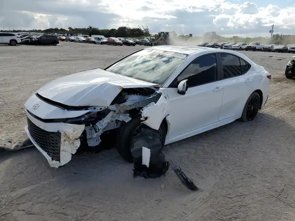 4T1DAACK8SU106639 2025 TOYOTA CAMRY - Image 1