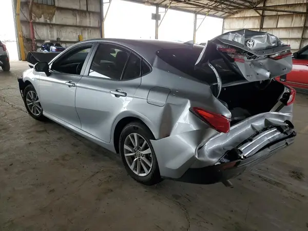 4T1DAACK8SU107032 2025 TOYOTA CAMRY - Image 2