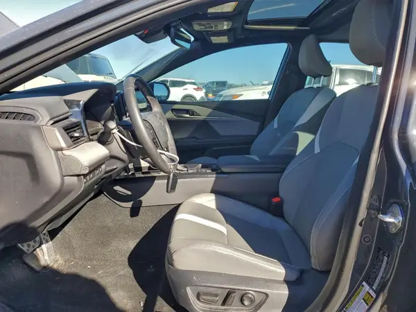 2025 TOYOTA CAMRY auction photo 7